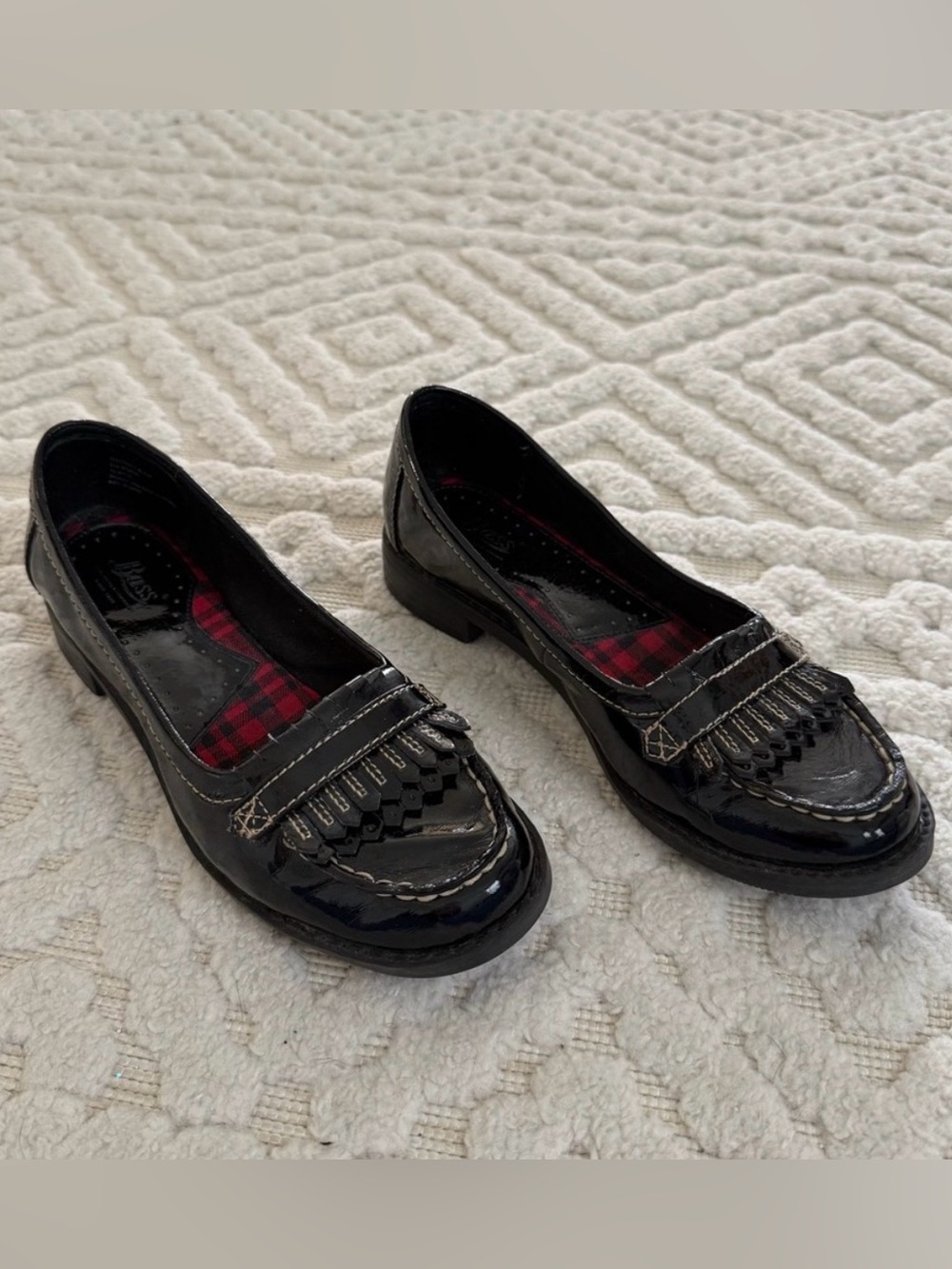 G.H. Bass Black Patent Leather Kiltie Loafers Women’s 6.5 Plaid Preppy Classic